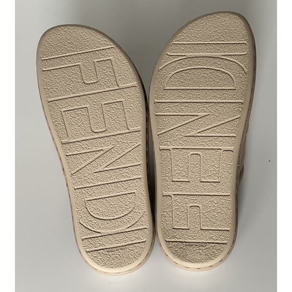 NIB $895 Fendi Men\'s FF Calf Leather Slide Sandals Beige 9 US/8 UK 7X1501 IT
